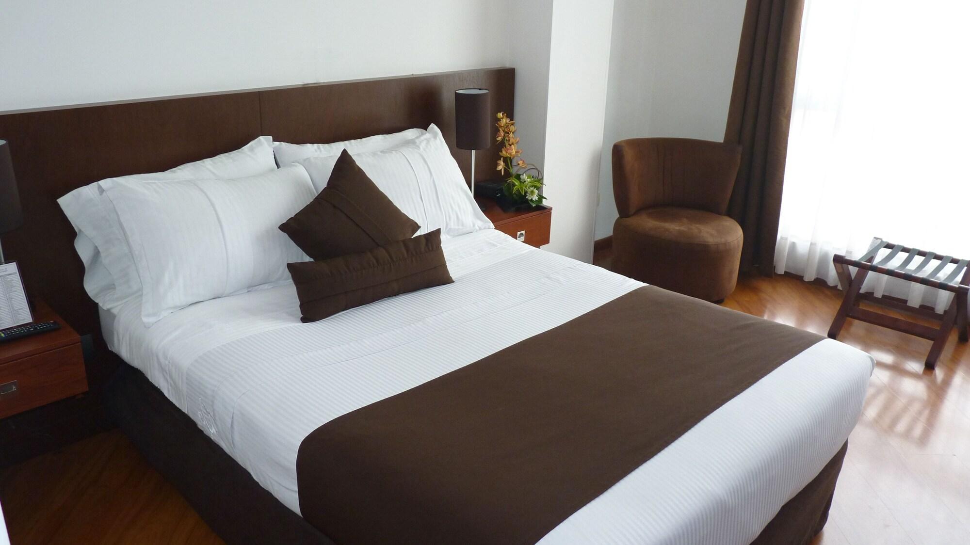 Hotel Casa Galvez Manizales Exteriör bild