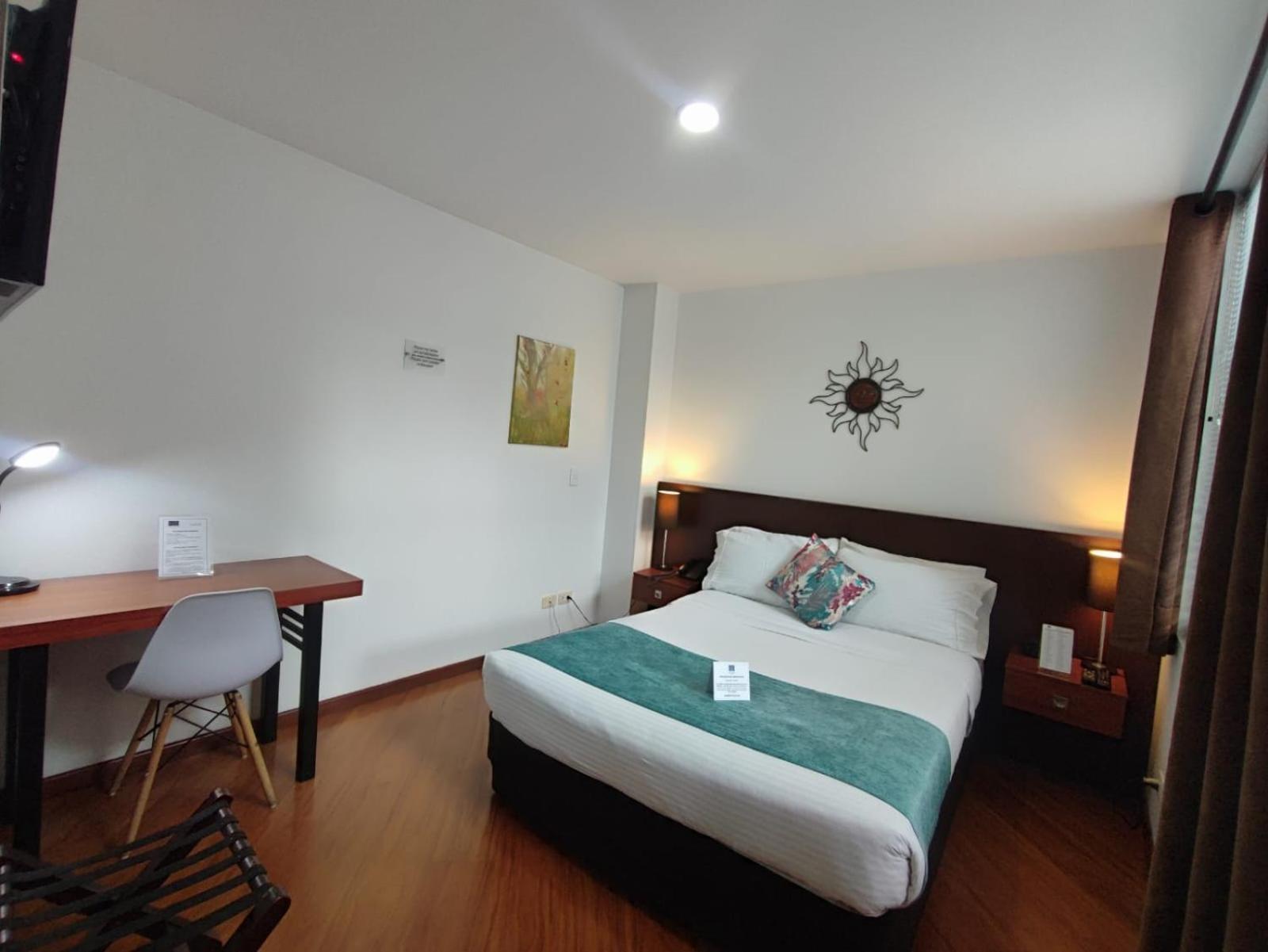 Hotel Casa Galvez Manizales Exteriör bild