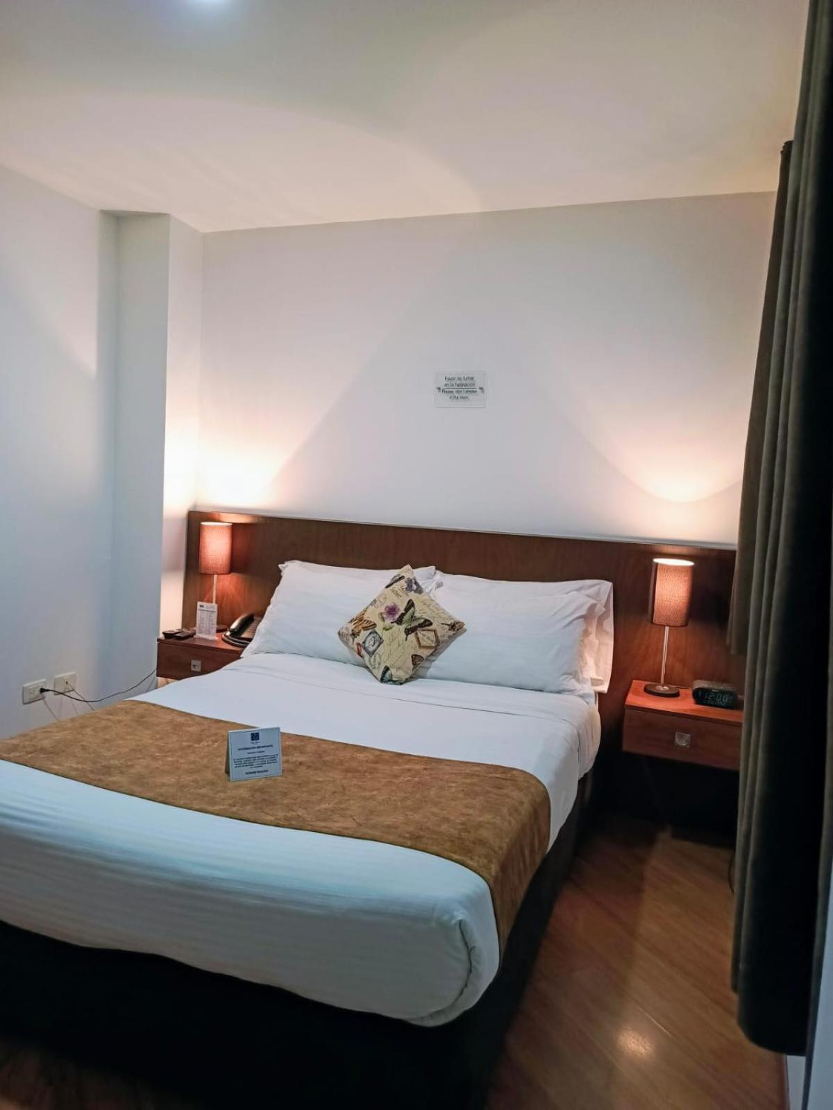 Hotel Casa Galvez Manizales Exteriör bild